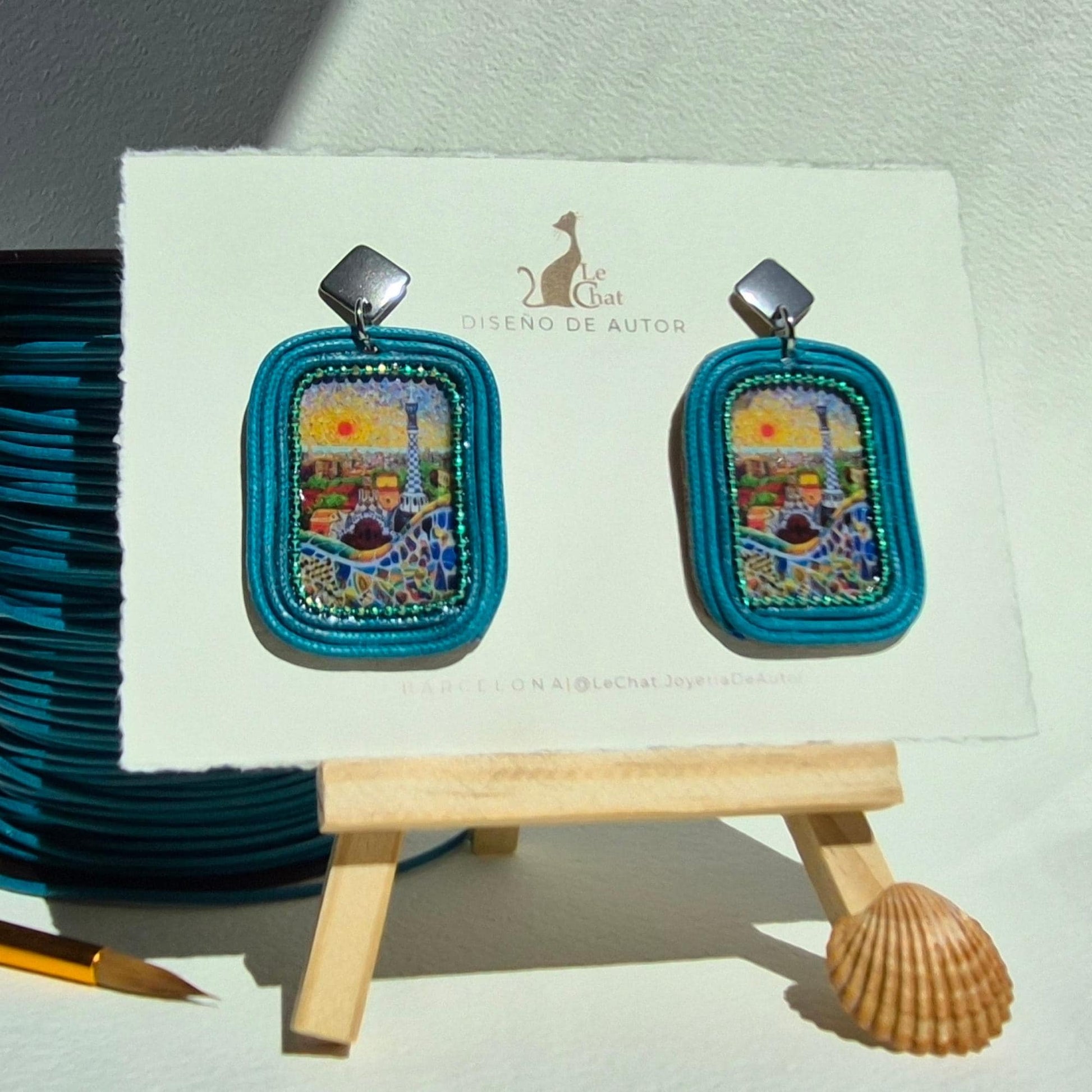 Pendientes Parque Güell Joyería de Autor Rectangulares Algodón Turquesa y Resina Pieza Única con Certificado de Autenticidad