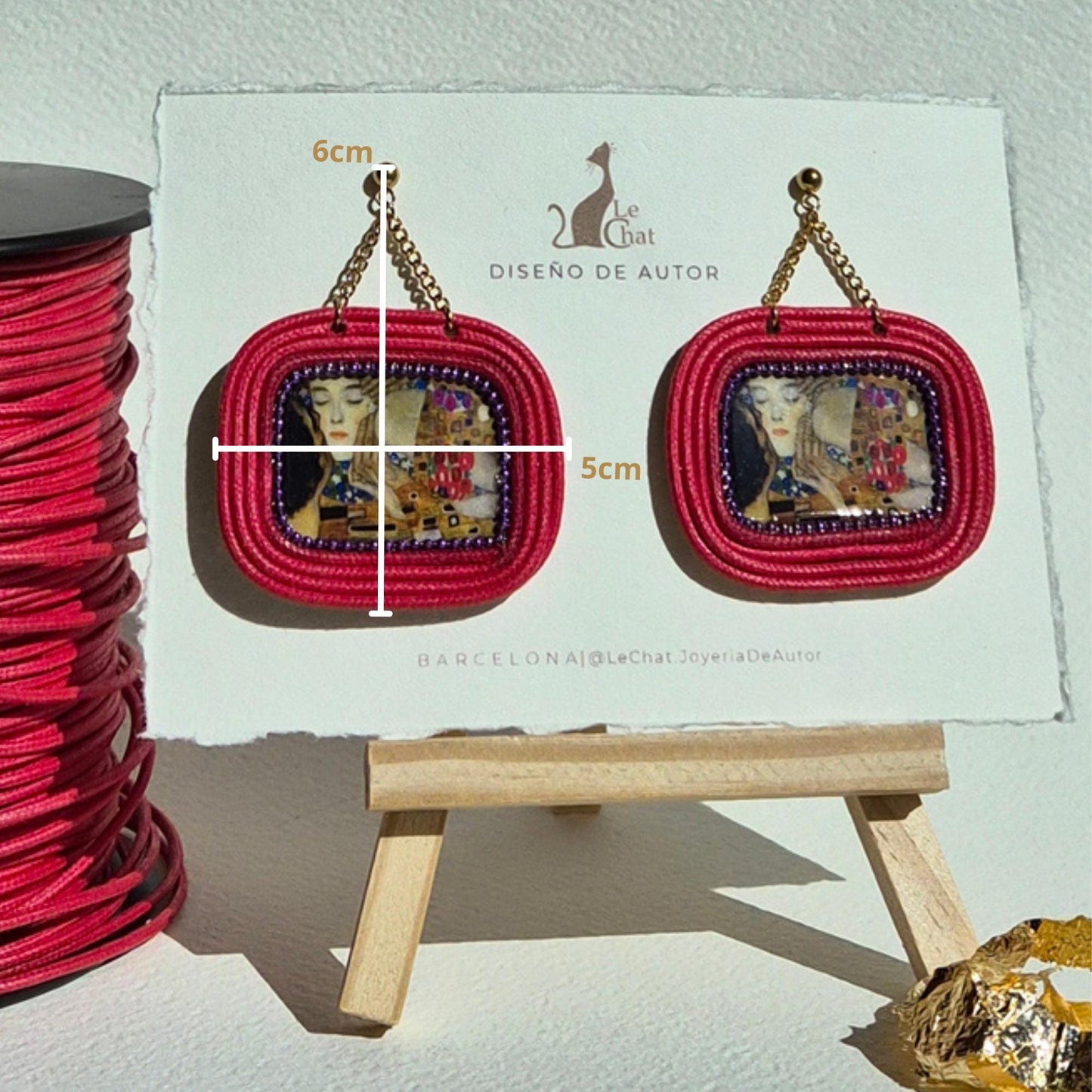 Pendientes Klimt Joyería de Autor Formato Galería Rojo y Resina Pieza Única Obra de Colección con Certificado de Autenticidad