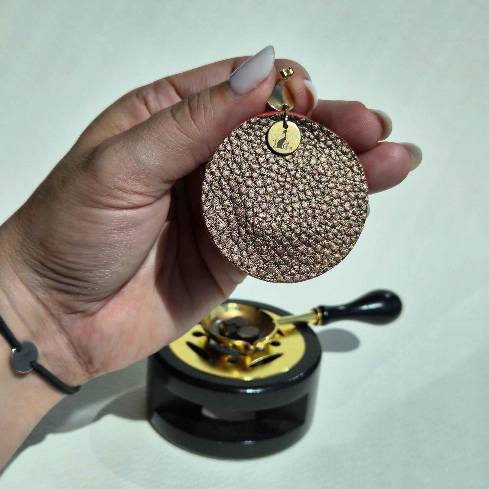 Pendientes Amarillos Grandes de Trencadís Gaudí Joyería de Autor en Algodón y Resina Edición Limitada de 30 con Certificado de Autenticidad