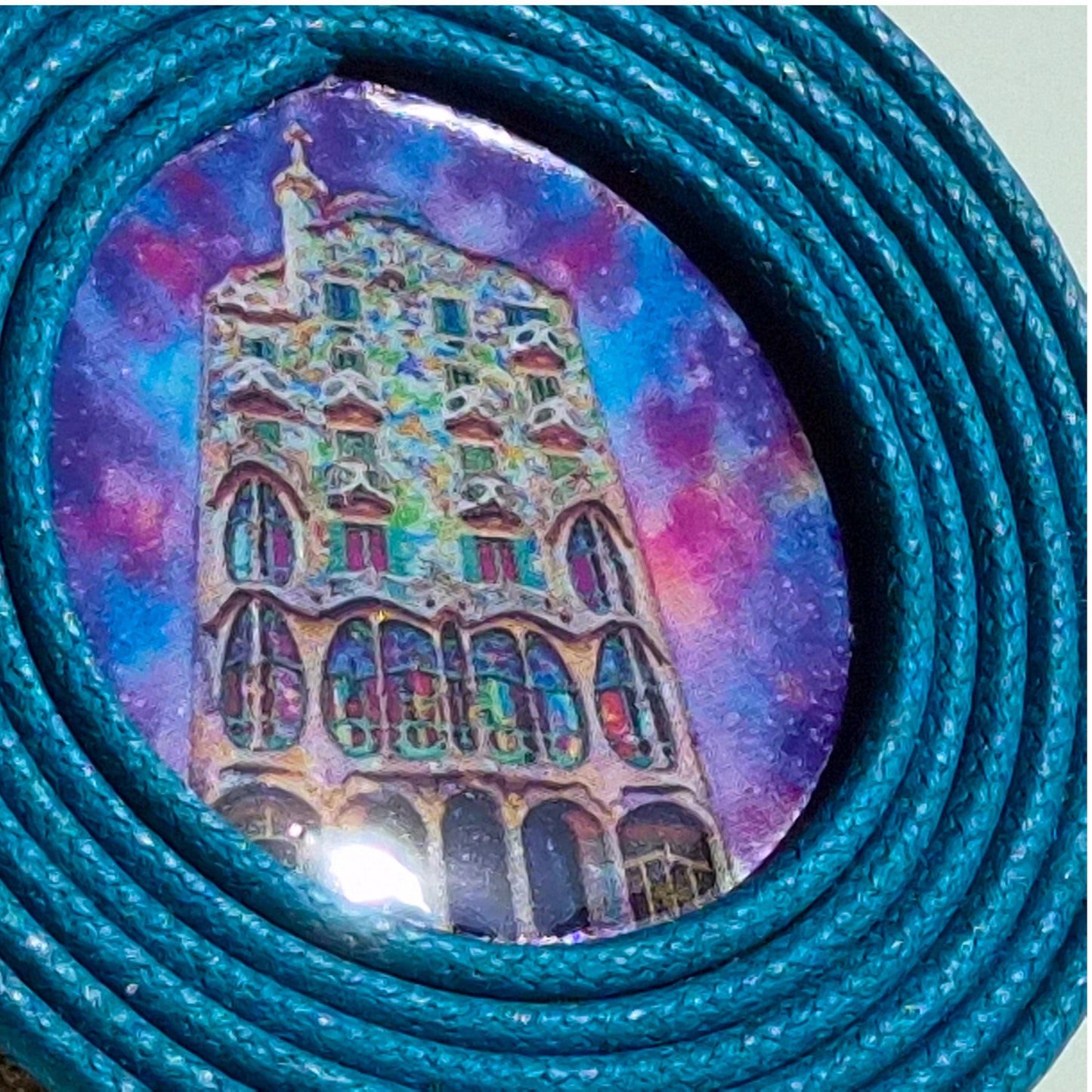 Pendientes Casa Batlló Joyería de Autor en Algodón Turquesa Intenso Grandes y Resina Edición Limitada 30 con Certificado de Autenticidad