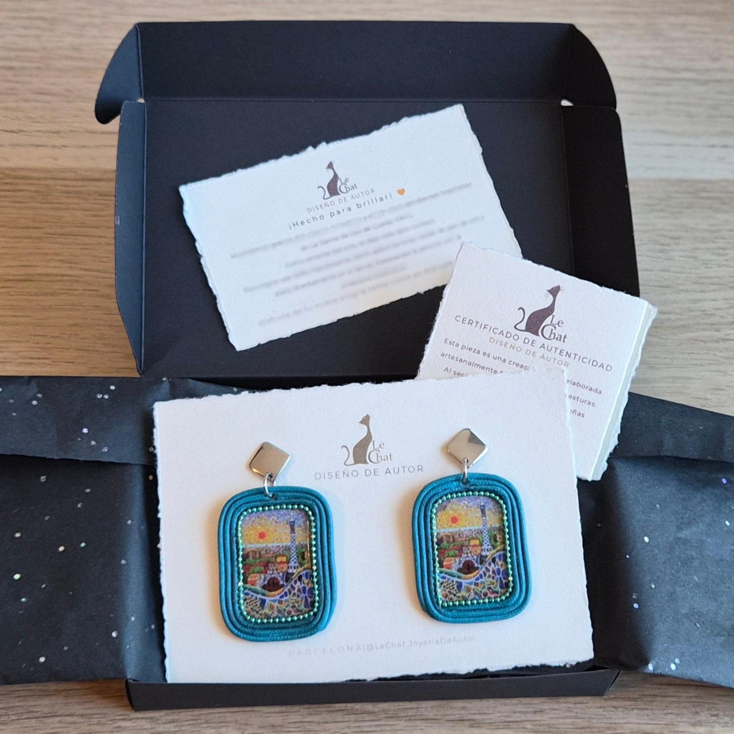 Pendientes Parque Güell Joyería de Autor Rectangulares Algodón Turquesa y Resina Pieza Única con Certificado de Autenticidad